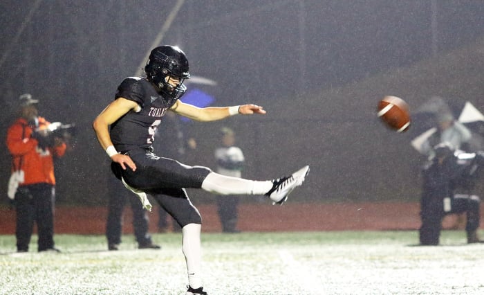 Tualatin Tigard football Oregon October 28 2022 Dan Brood 17